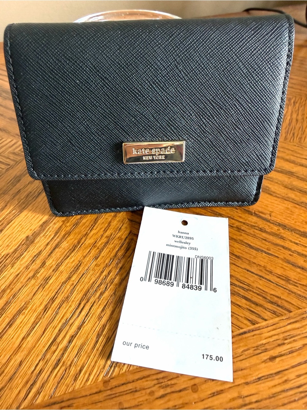 kate spade NWT Newberry lane Petty ID Black Saffiano Mini Wallet with key chain